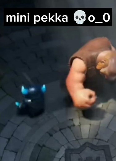 mini pekka napıyon aq o_0 #clashroyale #memes #supercell #shortvideo #keşfet #reklamdeğildir