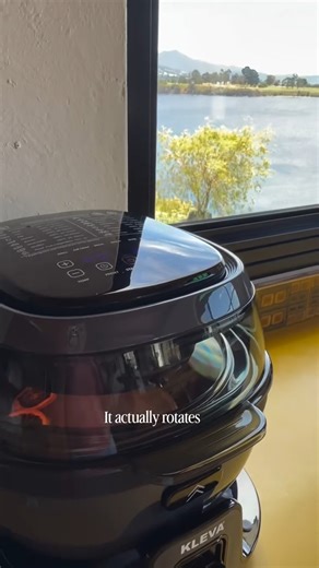 • SPIN & CRISP • with this @klevarange AUSTRALIA’S #1 ROTATING AIR FRYER 🍗🥓🥚🥐🥕🥔🥘 Premium stainless steel, 360° rotation, and 6-in-1 cooking power for healthier, easy meals DISCOUNT CODE: ROAST On all purchases at @klevarange #klevarange #hobartcreator #homecooking #airfryer #spincrisp #kitchen #KLEVA https://klevarange.com.au/products/kleva-spincrisp-rotating-digital-air-fryer Product review &gift | Kleva Range