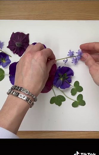 Now on YouTube! Long videos with hammered flowers 🔨🌸🌿 #hammeredflowers #realflowers #botanical #arttok #floral #foryou #fyp