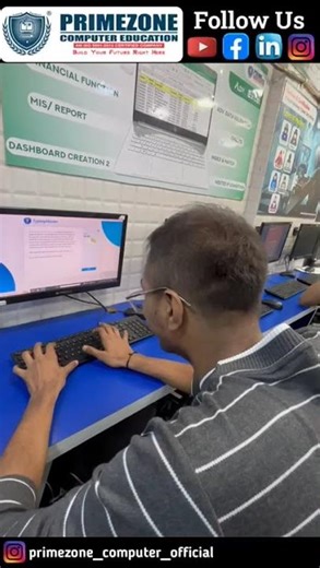 Fast Typers vs Me… The Struggle Is Real! 😭#funnyshorts #funtimes #computerclasses #educationandfun