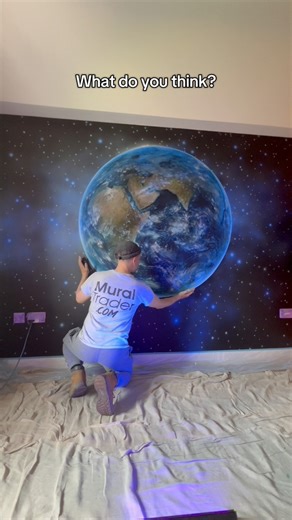 49M views · 1.7M reactions | A family asked me to paint the “Earth” in their sons bedroom 﫣 #mural #Earth | Mr Murals | Facebook