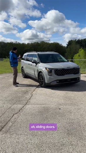 What’s new for the 2025 Kia America Carnival Hybrid? Read more: http://spr.ly/61894EulX | Cars.com