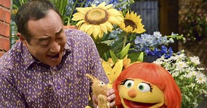 Julia, a Muppet With Autism, to Debut on 'Sesame Street'