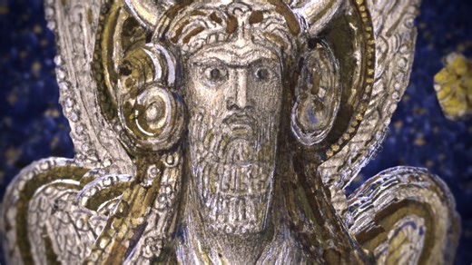 Ancient Astronaut Theorists have found evidence of a lost race of giants who resulted from a mixture between extraterrestrials and humans. #ancientaliens | Ancient Aliens: Out of This World Moments