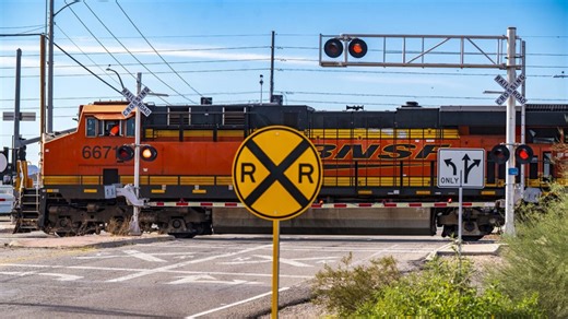 BNSF scoops up land around Arizona project site - KTAR.com