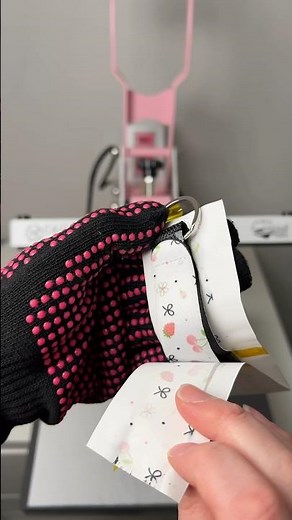 Make a sublimation wristlet keychain with me 🫶🏻 #asmr #asmrsounds #asmrvideo #sublimation #craft