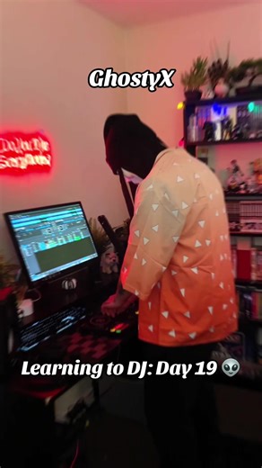 Alien Communication in Drum and Bass