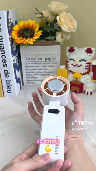 This thing is going to be GREAT in my park bag!!! #portablefan #handheld #handheldfan #musthaves#foryou