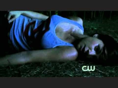 Smallville 10.1 "Lazarus" Daily Planet Globe