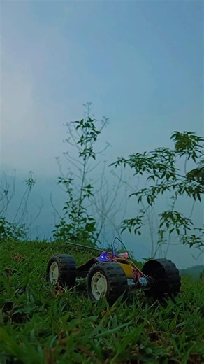Make a rc car with a gear motor #shorts #gear #model