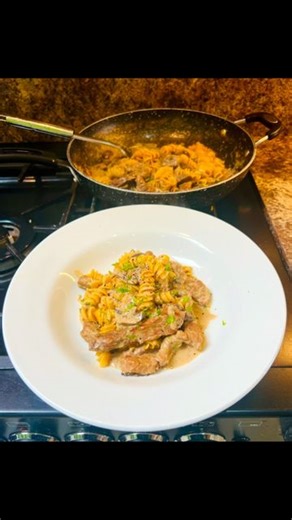 Northern Nic’s Back Kitchen on Instagram: "Beef & Mushroom Fusilli Impress your friends & family with this outstandingly delicious dish! I promise you’ll love it, give it a go!  #northernnic #carlisle #easyrecipe #youdoyou #weekendvibes #healthyeating #goodfood #cranstons"