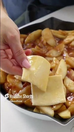 Easy Apple Pie Puff Pastry Bake 🍏🥧 Flaky, Buttery & Irresistible!