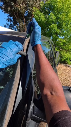 Expert Car Windshield Replacement Services