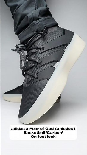 On feet look of the adidas Fear of God Athletics I Basketball ‘Carbon’ 🖤🖤🖤