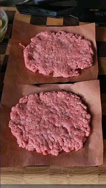 In-N-Out's animal style burger recipe | Try this homemade In-N-Out's Animal Style