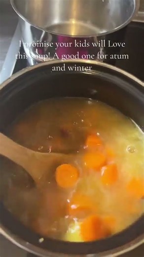 Easy & Light Veggie Soup 🥣 #food #foodlover #fyp