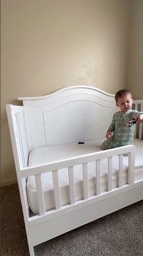 Hulala Home | Fabiana Vintage Baby 5-in-1 Convertible Crib