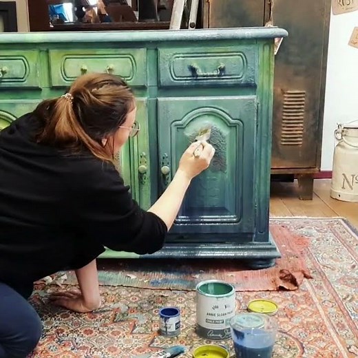 streichen mit Kreidefarbe Colourblending Decoupage