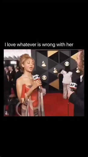 MEMES on Instagram: "POWTAYTOH 🗣️💅 PinkPantheress emerged from the UK’s online music scene, building early momentum by sharing short, catchy tracks that blended drum-and-bass, UK garage, and alt-pop influences. Her minimalist songwriting, soft vocals, and nostalgic sampling quickly distinguished her sound, helping her transition from social media buzz to chart success. Known for concise songs that feel both intimate and high-energy, she represents a new wave of artists shaped by digital-first 