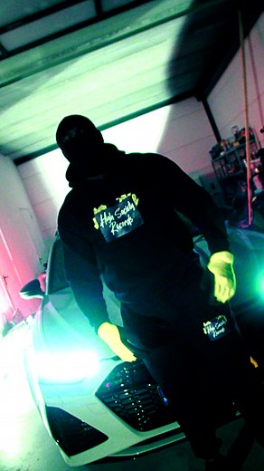 Exploring the High Society Lifestyle in Cité 02