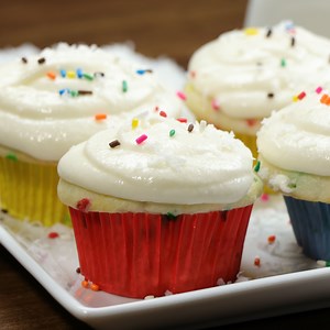 300K views · 1.5K reactions | What makes these Fluffy Funfetti...