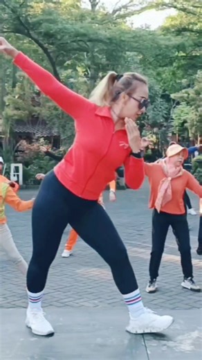 Warung Tani Panjava #zumba #zinzin #dance #zinanita #cfd