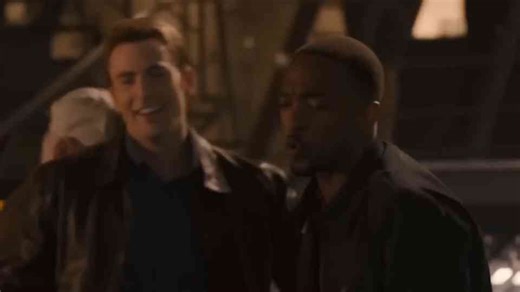 Chris Evans Surprises Fans in the New Captain America 5