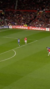 Scholes passing 🎯 #UCL | UEFA Champions League