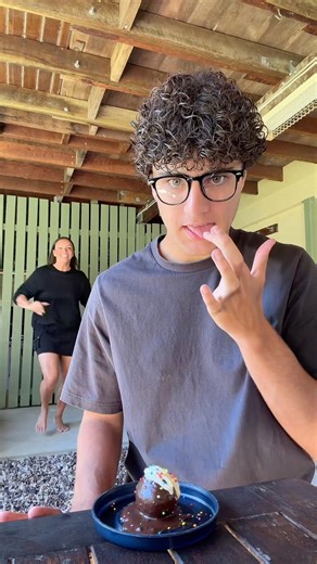 No way she fell for this again 😭 #viral #viralvideos #grumpyleanne #shorts #shortsfeed #shortvideos