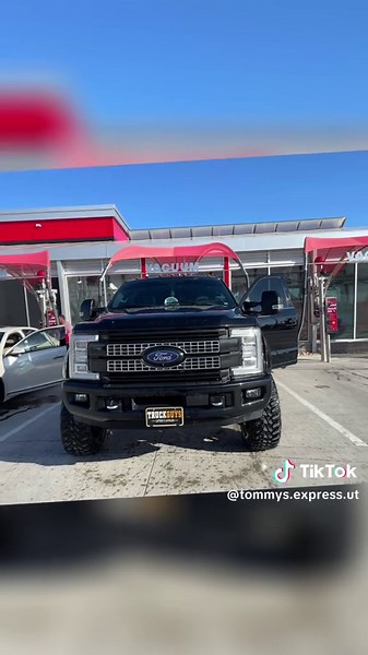 Dually Truck Wash at Tommys Express in Saratoga Springs