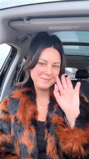 Mary Kay Canada | Even on the busiest mornings, a little self-care goes a long way 💄 // Même les matins les plus chargés, il est important de prendre soin... | Instagram