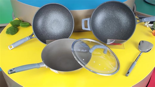 Titanium Plasma Non Stick Non Toxic Cookware New Design Titanium Surface Stainless Steel Kitchen Cookware Set With Lid for Food