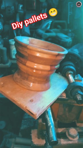 Making a wonderful vase from pallet wood #diy #woodworking #diyprojects #pallets