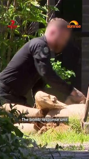 Woman arrested over Melbourne bomb threat