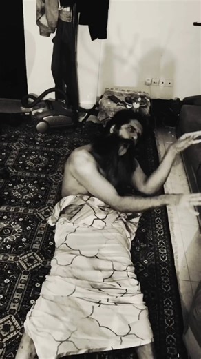 Vazagh on Instagram: "I escaped from the morgue👹 #vazagh #heivoon #viral #scary #horror #creepy #body #corpse #morgue #terrifying"