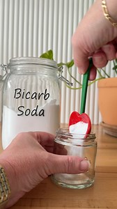 12 Days of Christmas Declutter & Organise ✨ I know it’s a busy time of year, so why add more to the schedule? Because I’m only spending less than 20 minutes a few days a week doing small clean-and-organise tasks that make a huge difference. It means I’m not hitting Christmas and New Year feeling overwhelmed. Plus, cleaning is therapy for me — when my space feels calm, I do too. Follow me @home.with.leanne | Home with Leanne