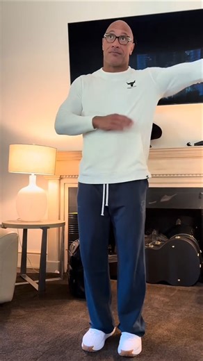 Top 5 WWE Superstars With The Most Expensive Houses #wwe #therock #loganpaul