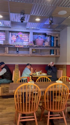 Gluten-free pumpkin pancakes singing chickens = the perfect fall breakfast combo! 🎶🐔🥞 #FrizzleChickenCafe #PigeonForge #smokymountains #VisitPigeonForge #pigeonforgeeats | Pigeon Forge Chamber