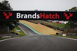 Marshal dies after crash at Brands Hatch