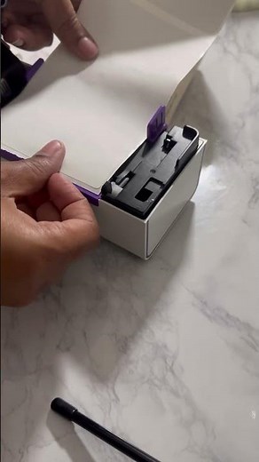 How to put labels in the Rollo Wireless Printer #rollowirelessprinter#rollo #