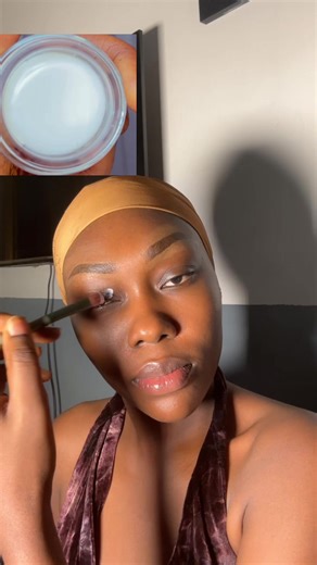 Eye shadow primer makes your eye shadow appear more vibrant and makes it last longer