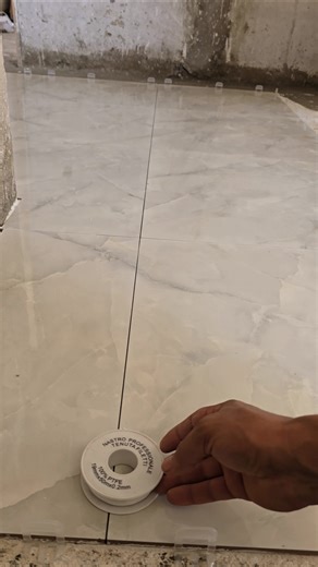 Floor Tile Level Test – Is It Perfectly Even? 🔎Or simply:Testing Floor Tiles – Are They Level?