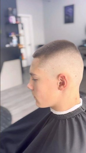 Popular Men's Short Haircuts - Best Short Haircuts For Men: Cool Laith barber 💈