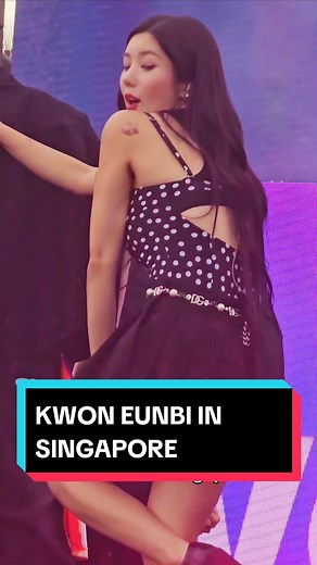 Kwon Eunbi Performs 'Sabotage' at Waterbomb Singapore | Kpop Fancam