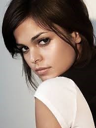 Lina Esco: Bio, Height, Weight, Measurements