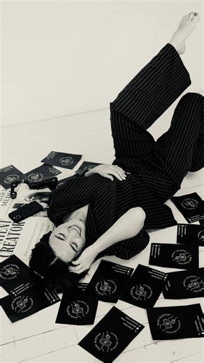 2025 was the year everything aligned 🤍 I found my style by trusting my eye, my instinct, and my vision. Every story felt intentional. Every moment meaningful. This year looked like: • 35 weddings • 17 incredible businesses • 5 unforgettable events & parties • 1 bump shoot • 2 gender reveals • 4 wedding fairs • 1 christening So many milestones. So much trust. There were incredible highs, but also the late nights, challenges, and growth behind the scenes, the moments that make the wins even sweet