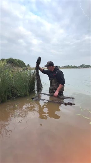 Fox International | NEW Film Tomorrow! 😍 @markbartlett1 is tackling a huge reservoir during this Carp Fishing Edges Film tomorrow 🎣 Fishing and baiting at 170... | Instagram