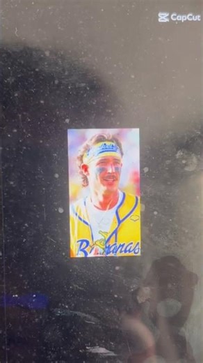 Don’t mind the dirty screen I recorded it off my tablet