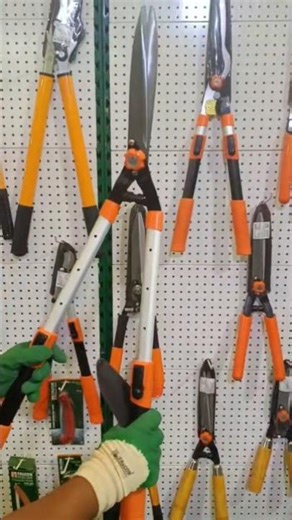 FALCON TELESCOPIC HEDGE FHS-2016 SHEAR\r(10" Blades with telescopic handle & comfort grip) Useful