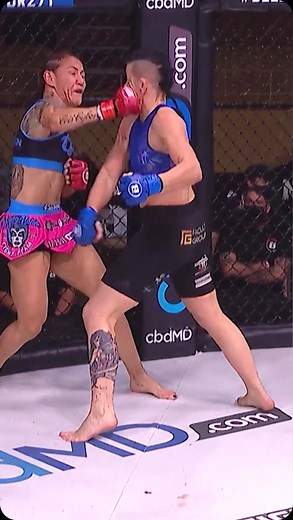 𝙏𝙃𝙀 𝙂𝙒𝙊𝘼𝙏! 🇧🇷 Bellator Featherweight champion Cris Cyborg defeated Sinead Kavanagh via first round KO at #Bellator271! The Brazilian returns to the cage at #BraceForImpact when she takes on compatriot and two division PFL champion Larissa Pacheco | Bellator MMA